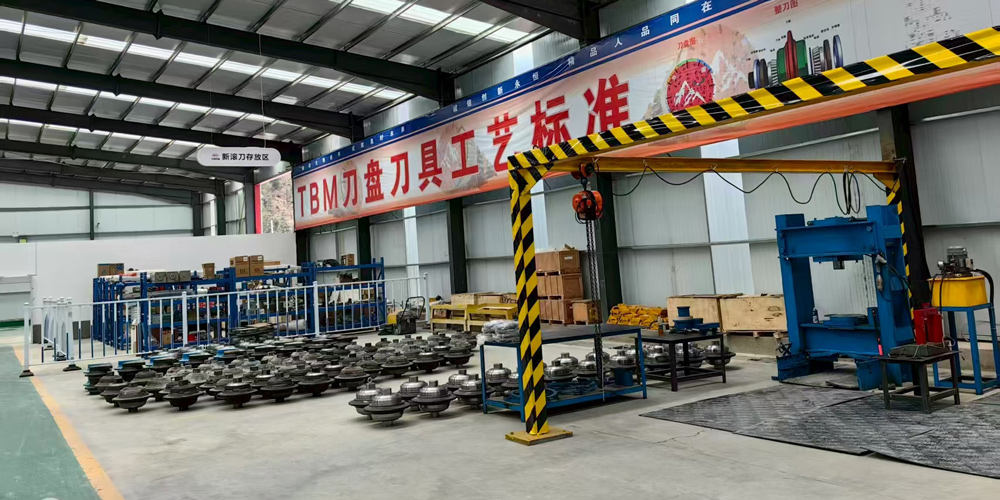 disc cutter for hard rock